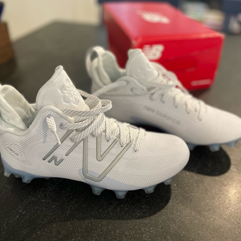 New balance freeze lacrosse cleats